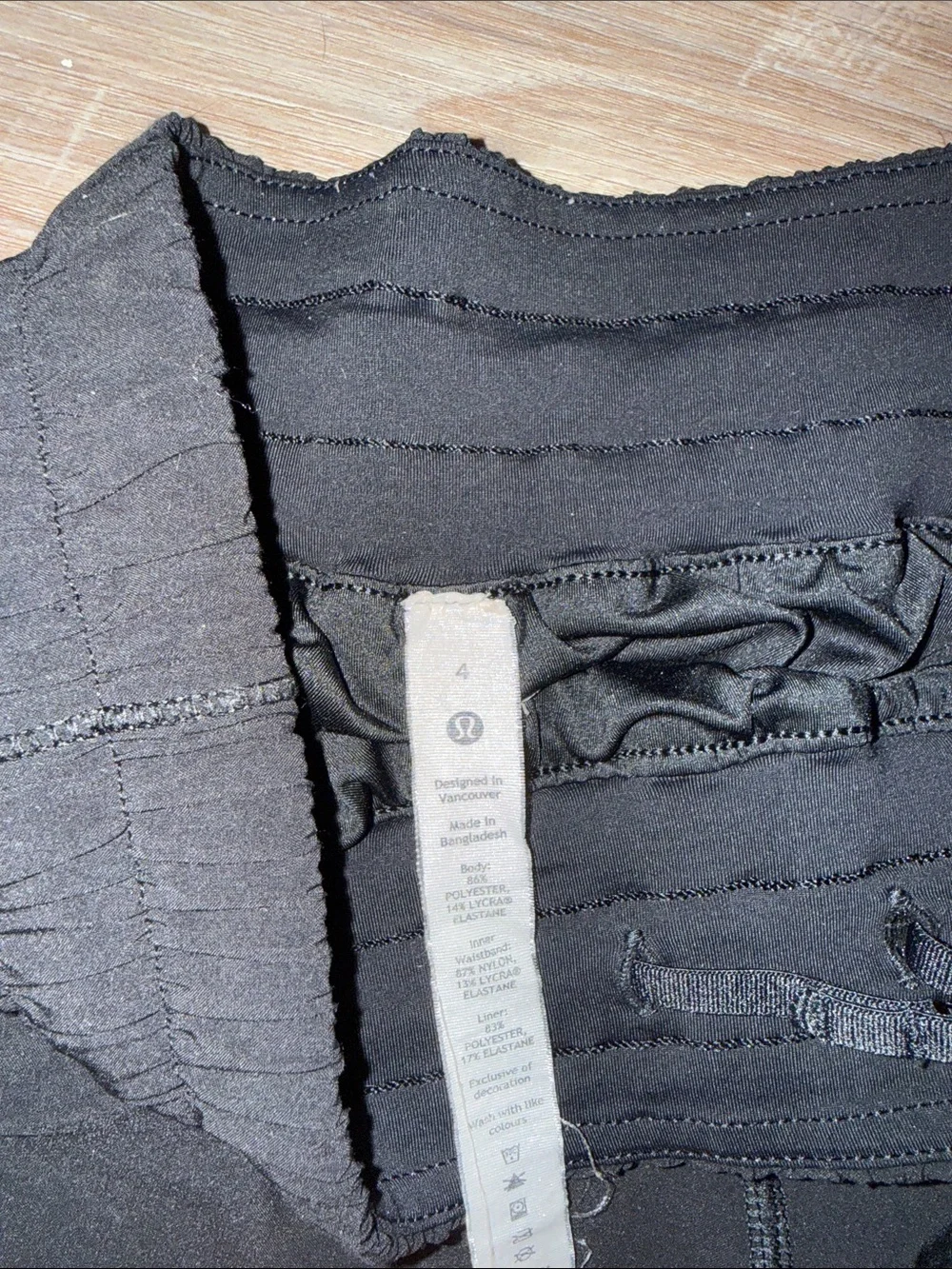 Size 4 Black Lululemon Hotty Hott HR 4” shorts - Picture 2 of 3